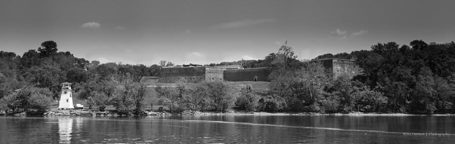 Fort Washington Photograph by Ross Henton
