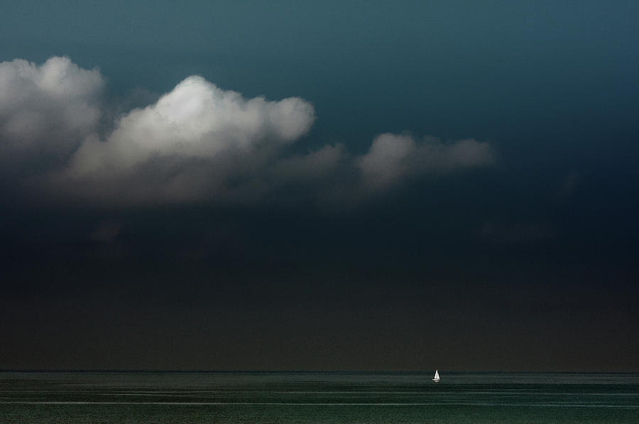 Minimal Photograph - Found Freedom by Gilbert Claes