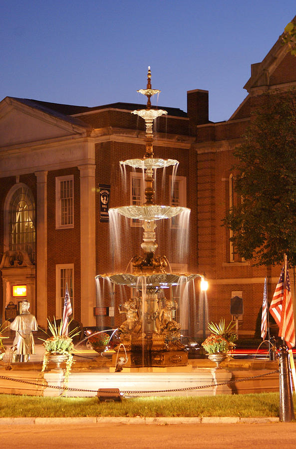 Fountain On Chambersburg Square Photograph by L Granville Laird