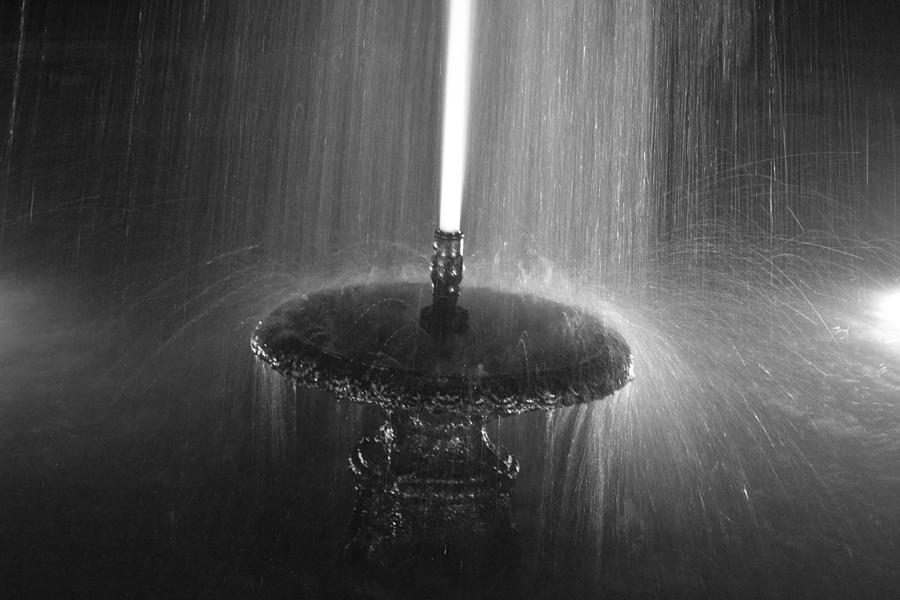 Fountain Photograph - Fountain Spray by Bill Mock