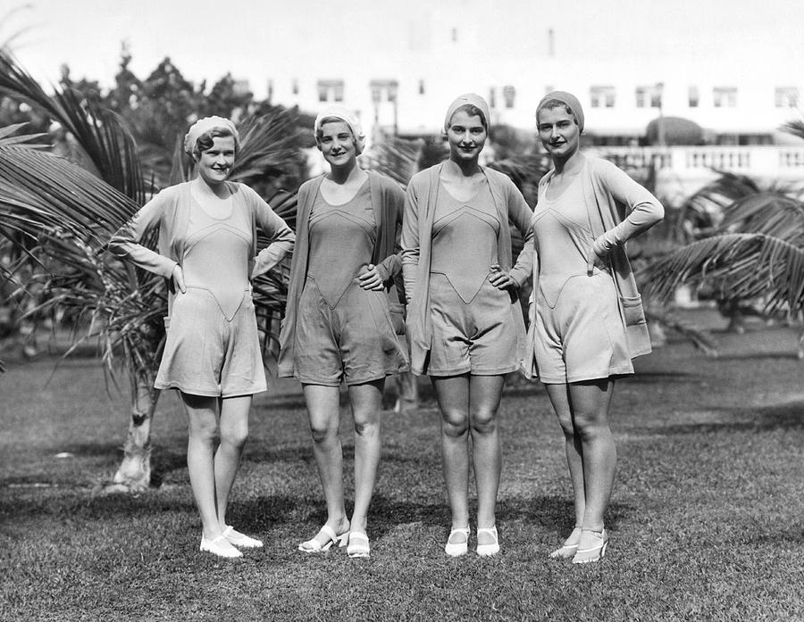 Four Bathing Suit Models Photograph by Underwood Archives