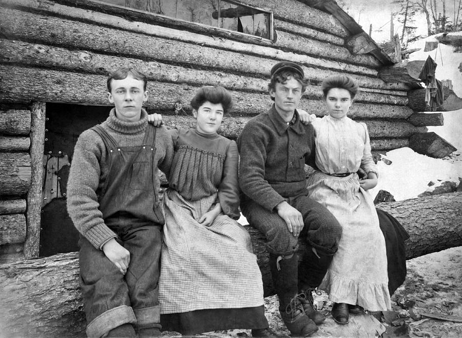 four-settlers-in-the-west-photograph-by-underwood-archives