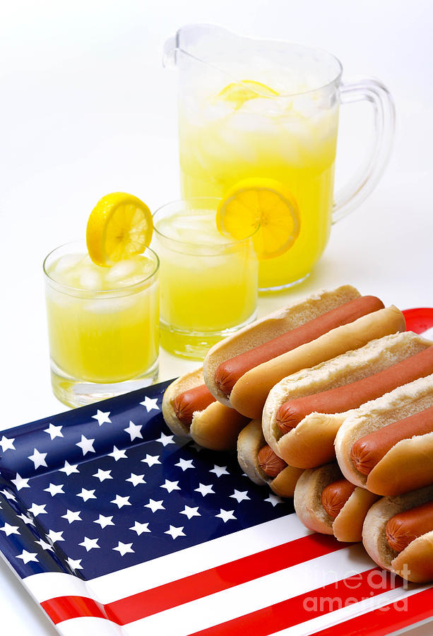 Independence Day Photograph - Fourth of July Hot Dogs and Lemonade by Amy Cicconi