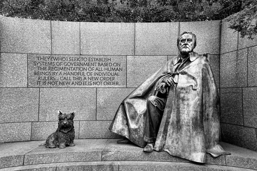 Franklin Delano Roosevelt Memorial Photograph by Allen Beatty