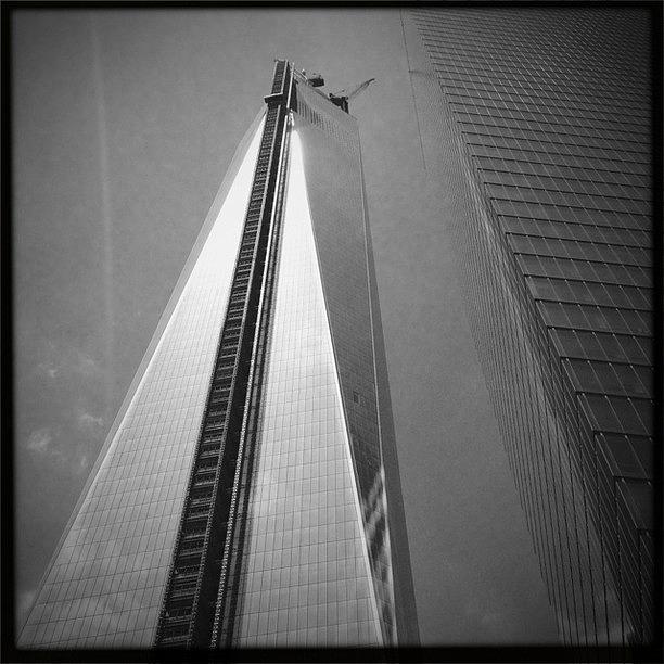 Hipstamatic Photograph - Freedom Tower #hipstamatic #helgaviking by Alex Snay