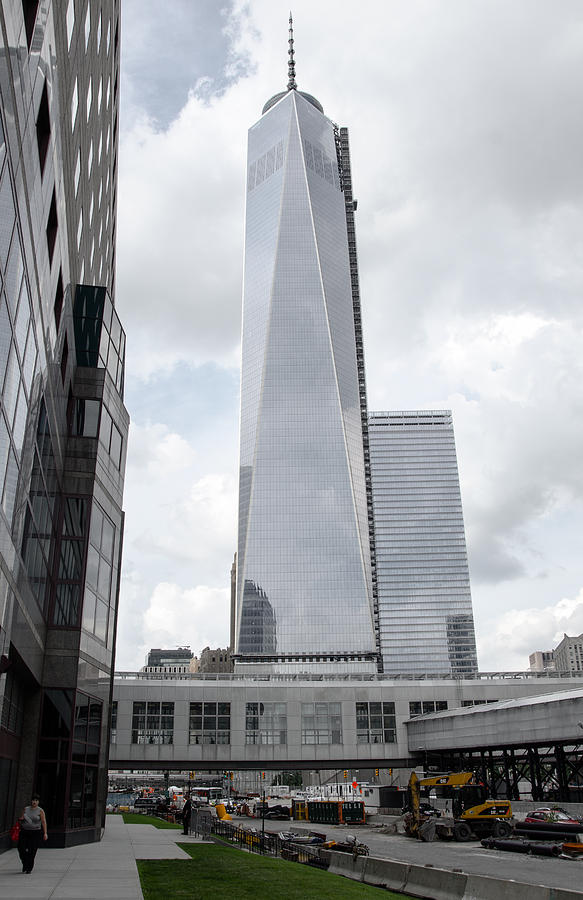 Freedom Tower Photograph by Maureen E Ritter