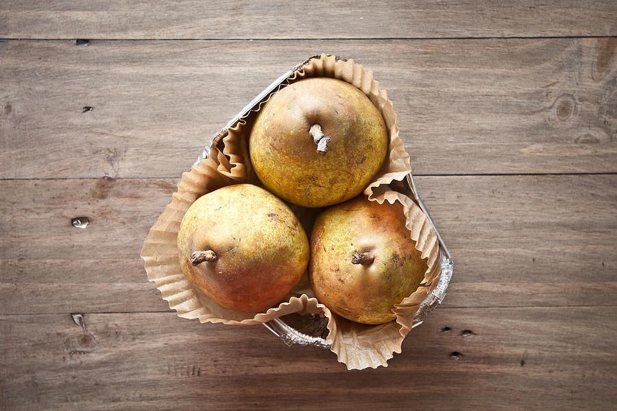 Pear Photograph - Fresh pears by Tom Gowanlock