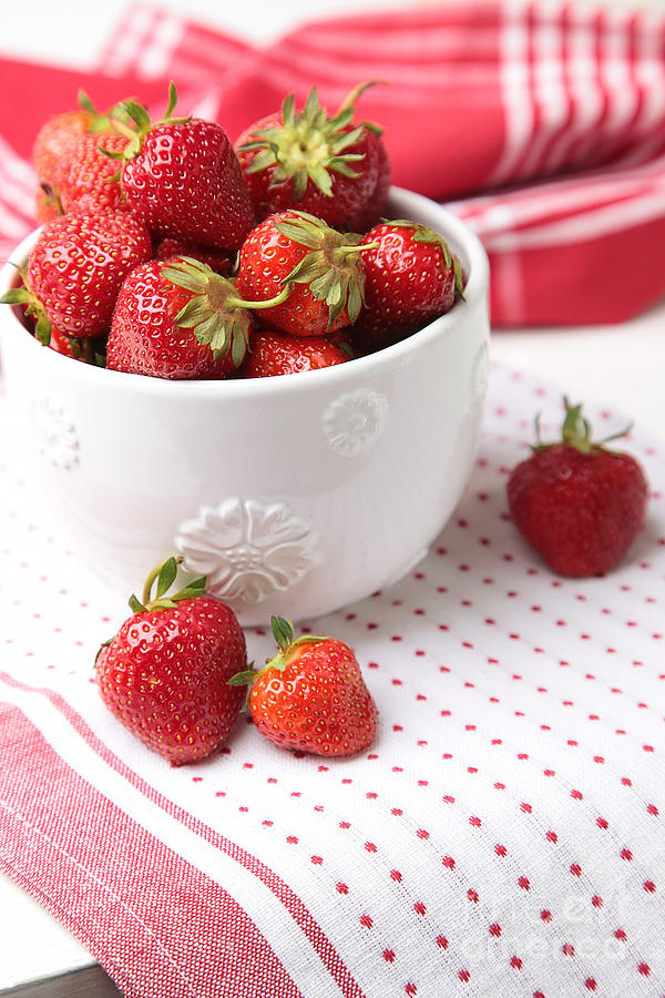 Fresh ripe strawberries in bowl Photograph by Sandra Cunningham