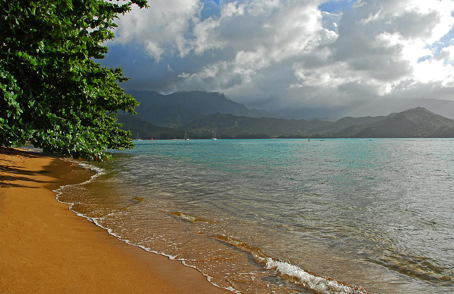 From Princeville to Hanalei Photograph by Lynn Bauer