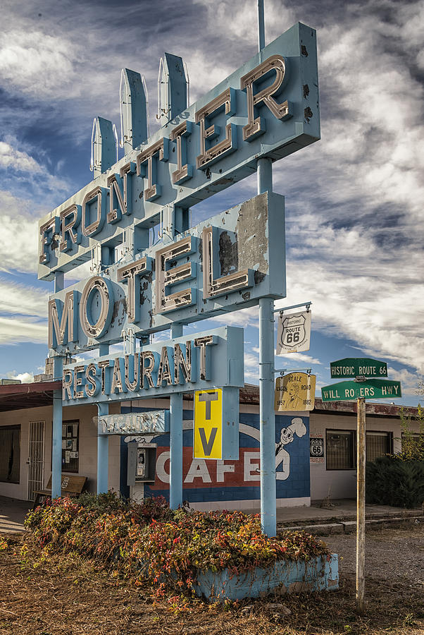 Frontier Motel Truxton Arizona Photograph by Gary Warnimont