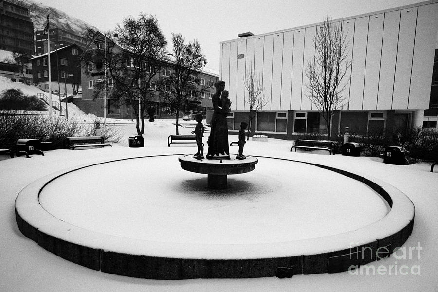 Fountain Photograph - Frozen Mother And Children Sculpture In Fountain In Hammerfest Town Square  Finnmark Norway Europe by Joe Fox