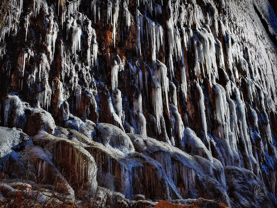 Frozen Weeping Wall 002 Photograph by Lance Vaughn