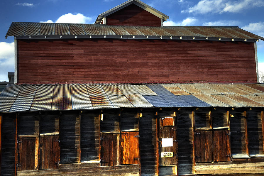 Ft Collins Barn 13553 Photograph by Jerry Sodorff