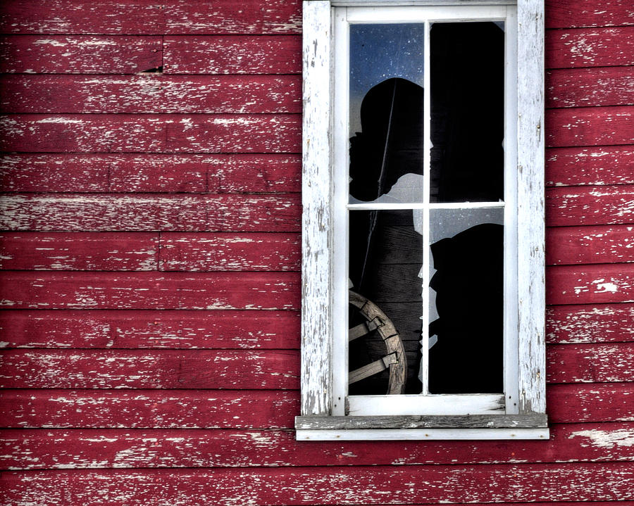 Ft Collins Barn Window 13568 Photograph by Jerry Sodorff
