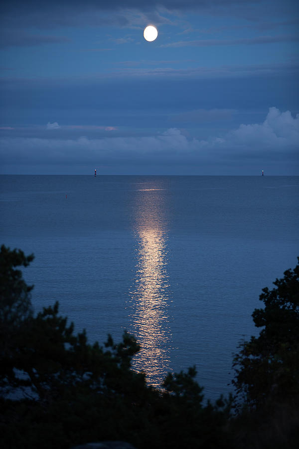 Full Moon Over Sea Photograph By Johner Images