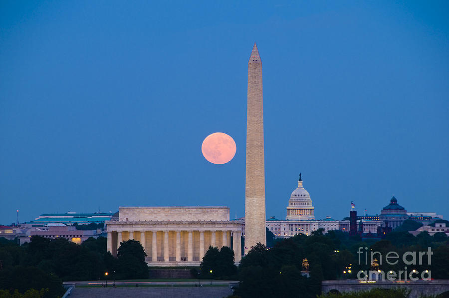 Full Moon with Washington DC Landmarks Photograph by Oscar Gutierrez