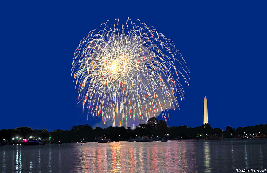 Full Spectrum Pattern Washington D.C. Fireworks Photograph by Steven Barrows