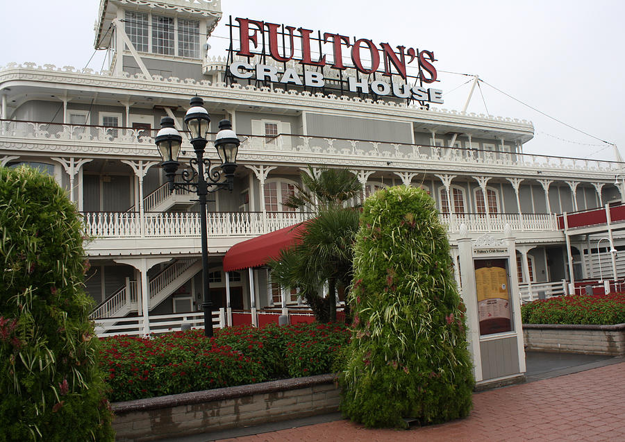 Fultons Crab House Photograph by David Nicholls