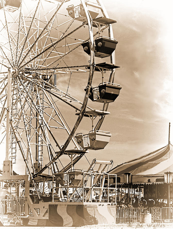 Fun Ferris Wheel Photograph by Bonnie Willis