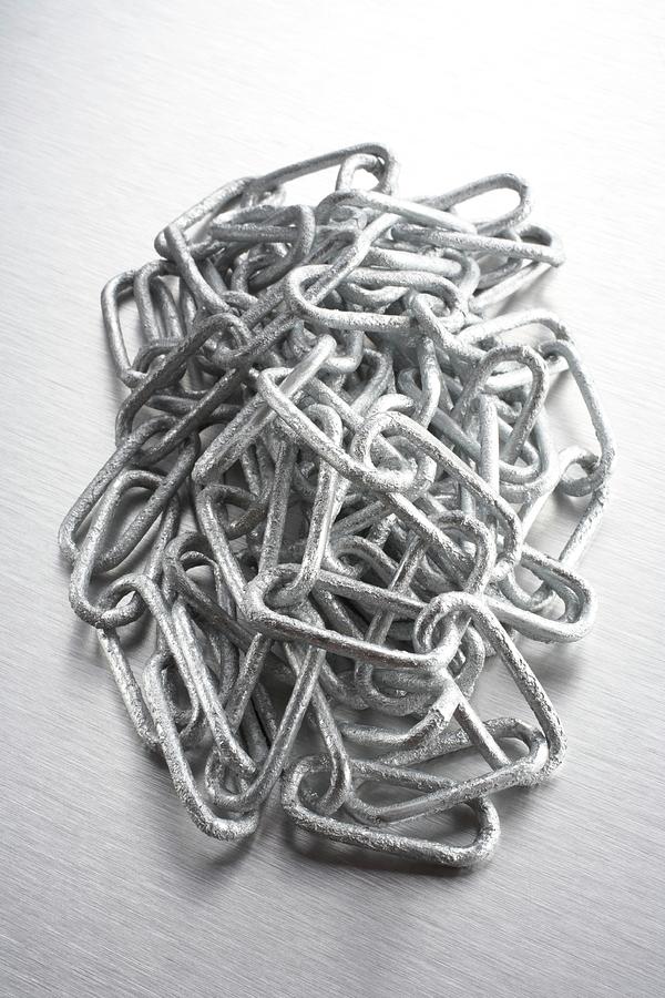 Galvanised Chain Photograph by Science Photo Library