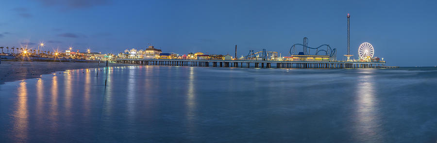 Galveston Pier at Sunset Photograph by John McGraw