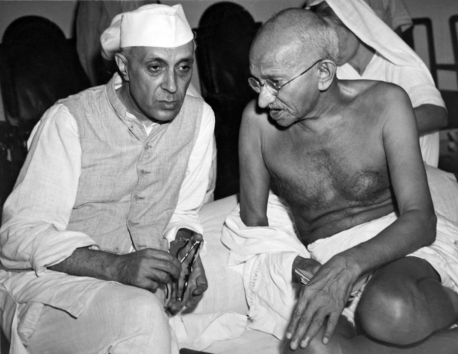 Gandhi Talks With Nehru Photograph by Underwood Archives