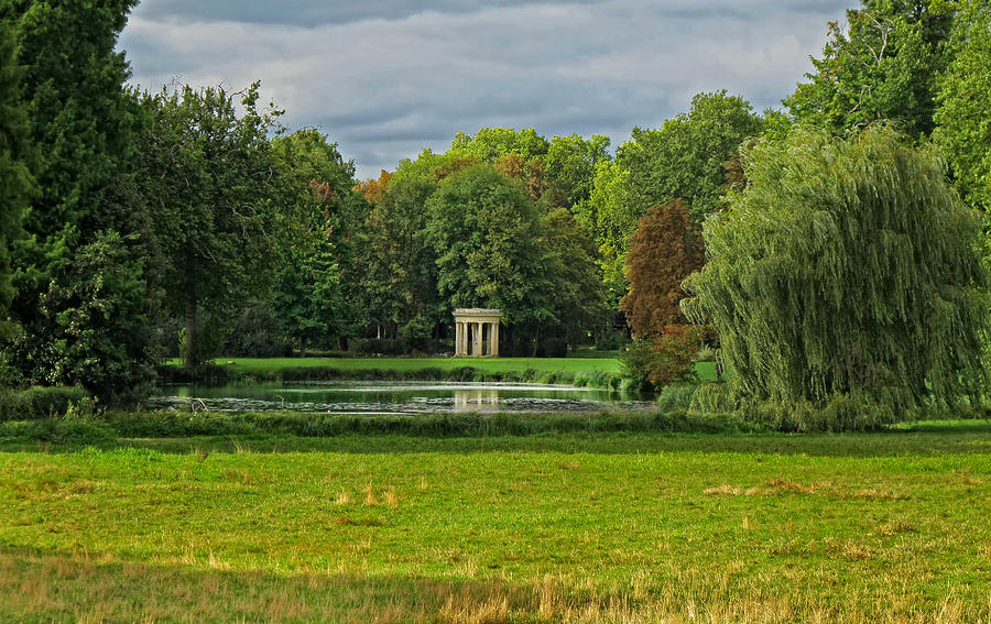 Gardens At Chateau de Chantilly Photograph by Dave Mills | Fine Art America