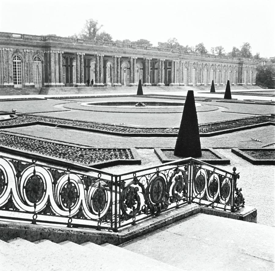 Gardens Of The Grand Trianon Photograph by Horst P. Horst