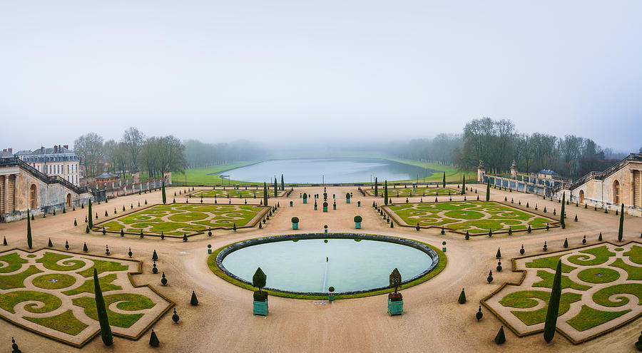 Gardens of Versailles Apollo Fountain Photograph by Roberto A Sanchez