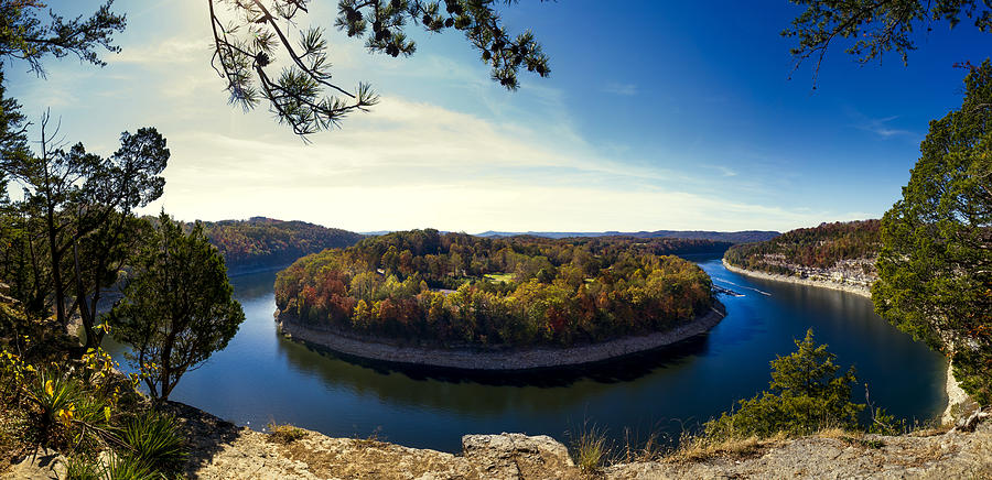Garland Bend on Lake Cumberland Photograph by by Jonathan D. Goforth