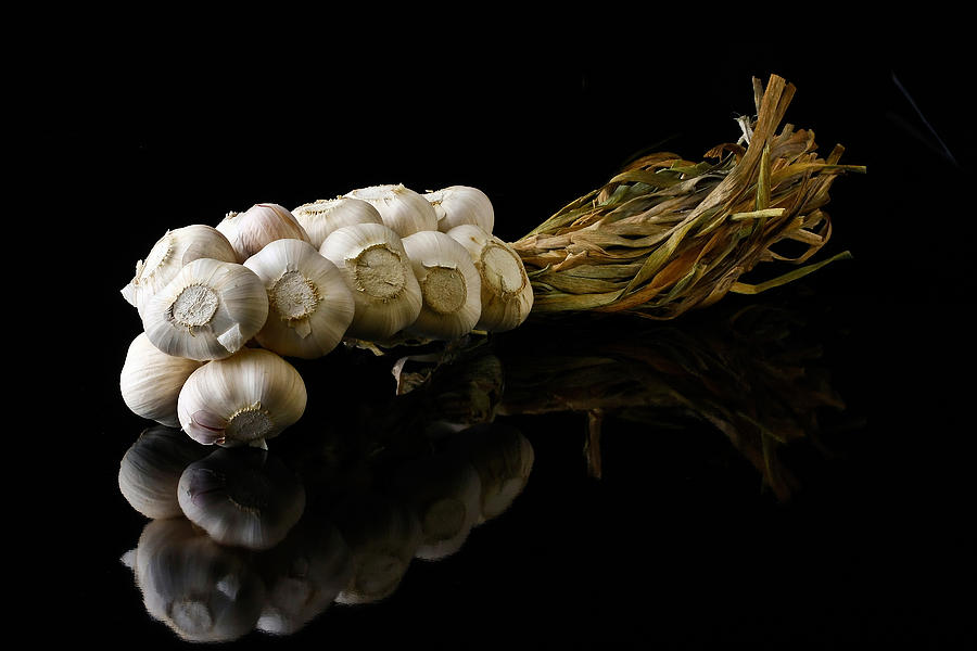 Still Life Photograph - Garlic Still Life by Ness Welham