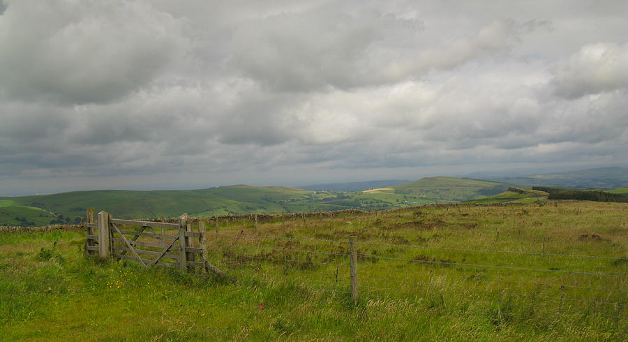 Gate to the Peak District by Stephen Haunts Gate to the Peak District by Stephen Haunts