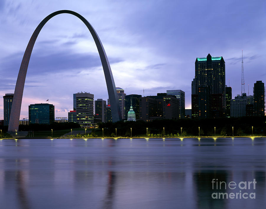 St. Louis Photograph - Gateway Arch In St.louis by Rafael Macia
