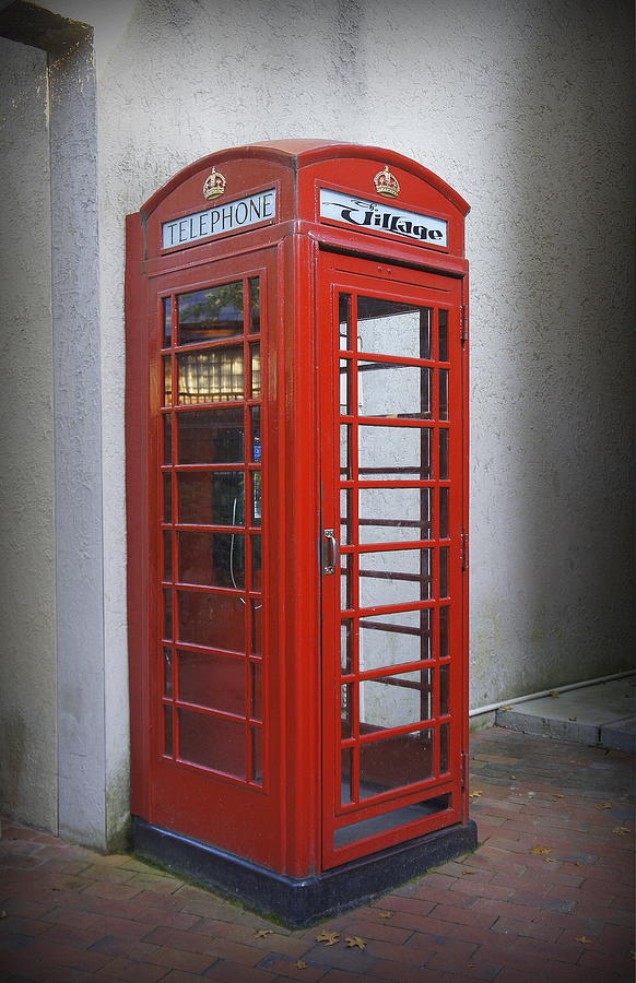 London Photograph - Gatlinburg Phone Booth by Laurie Perry