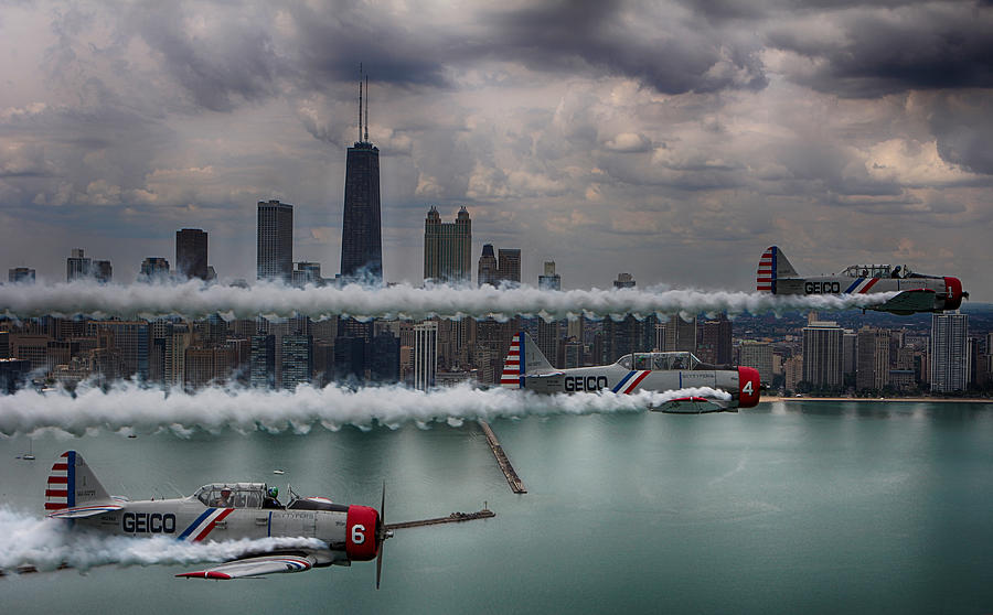 Chicago Photograph - GEICO Skytypers by Jerome Lynch