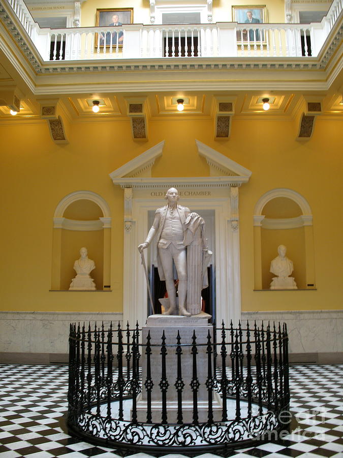 Architecture Photograph - Georg Washington Statue - Capitol Richmond by Christiane Schulze Art And Photography