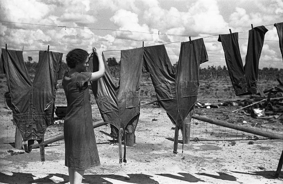Georgia Laundry, 1938 Photograph by Granger