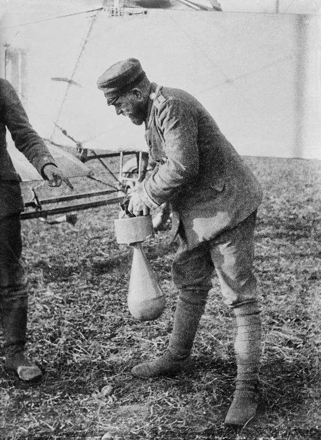 German aeroplane bomb, World War I Photograph by Science Photo Library