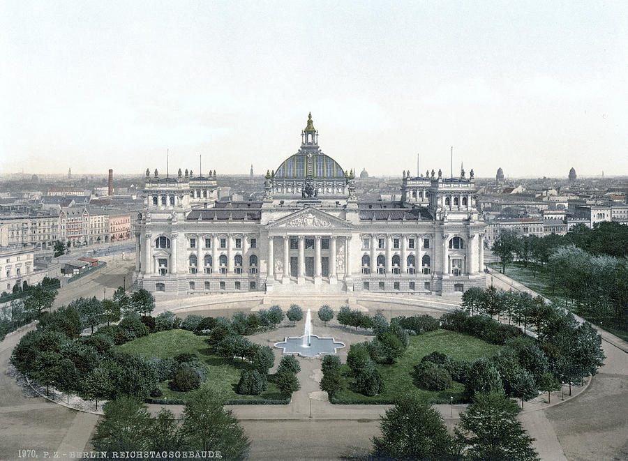 Architecture Painting - Germany Reichstag, C1900 by Granger