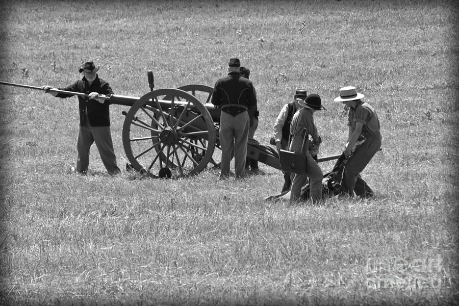 Gettysburg Battle Field  Photograph by Gary Keesler