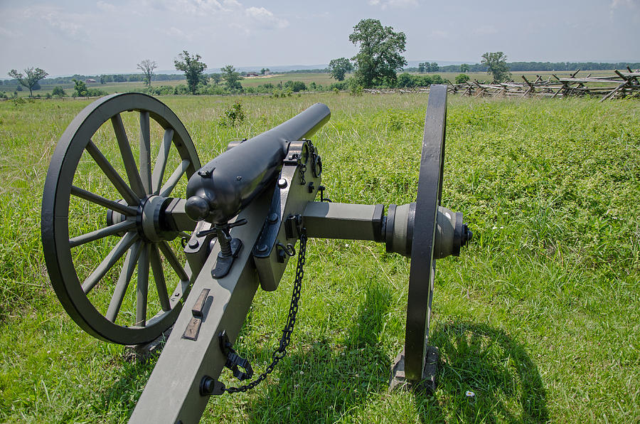 Gettysburg Cannon 2  Photograph by Susan McMenamin