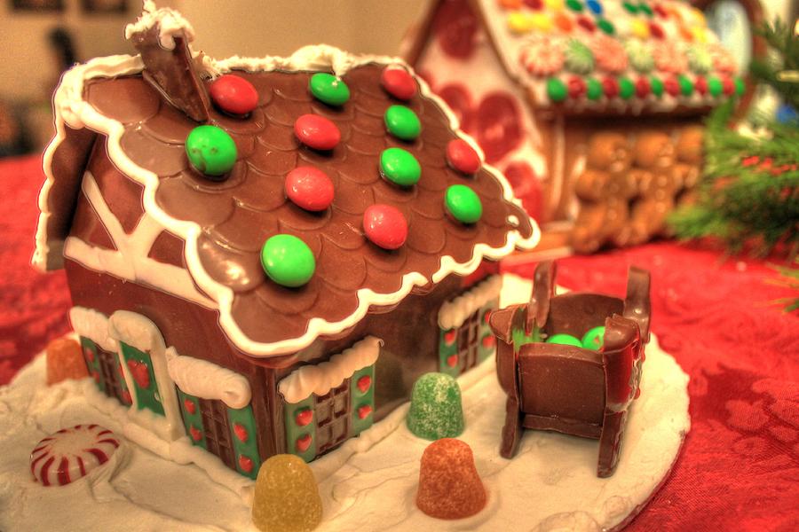 Gingerbread house Photograph by Jane Linders