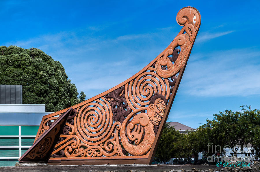 Girborne Maori Art Carving Photograph by Sue Karski