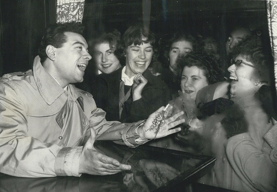 Gird Fans Mob Mario Lanza When He Arrives In London Photograph by Retro Images Archive