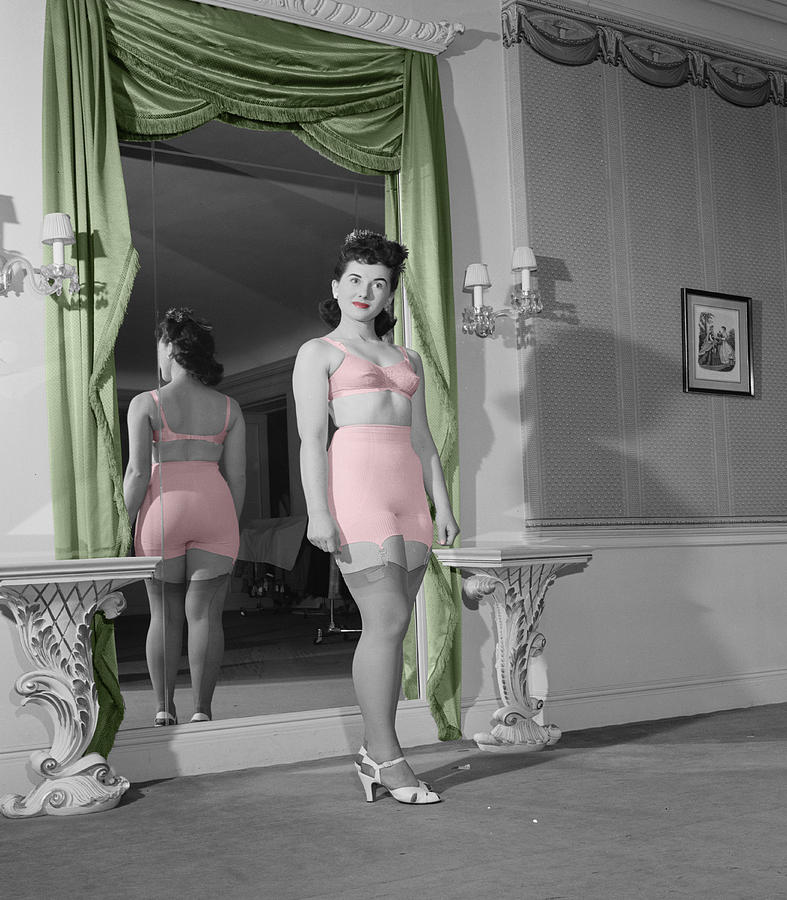 https://images.fineartamerica.com/images-medium-large-5/girdle-girl-2-andrew-fare.jpg