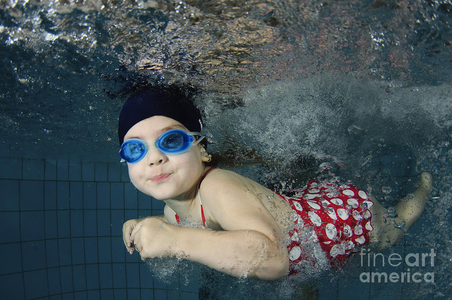 Girl Swimming Underwater Photograph by Hagai Nativ