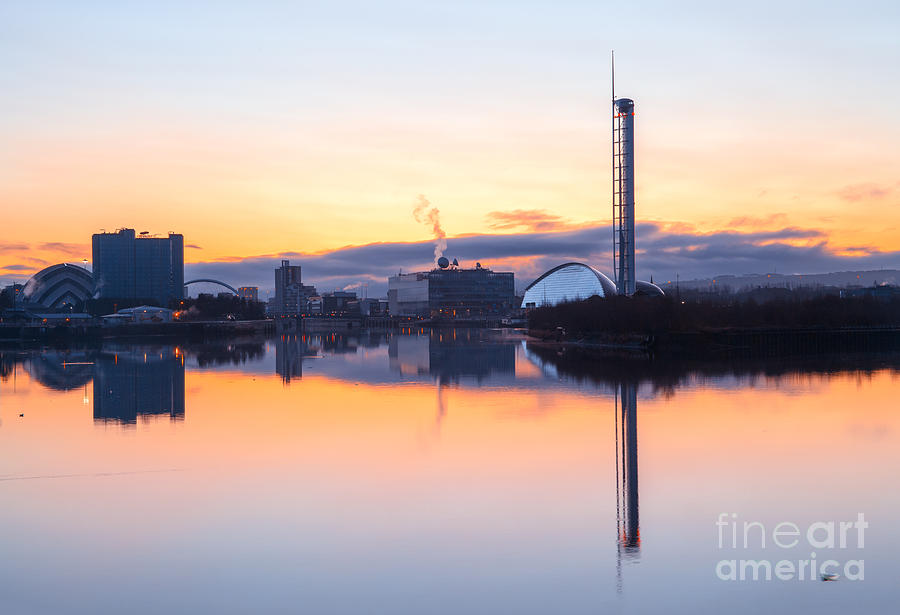 Science Centre Photograph - Glasgow waterfront at Dawn Boxing day by John Farnan