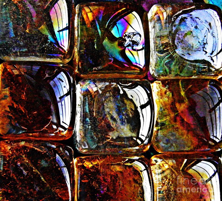 Abstract Photograph - Glass Abstract 12 by Sarah Loft