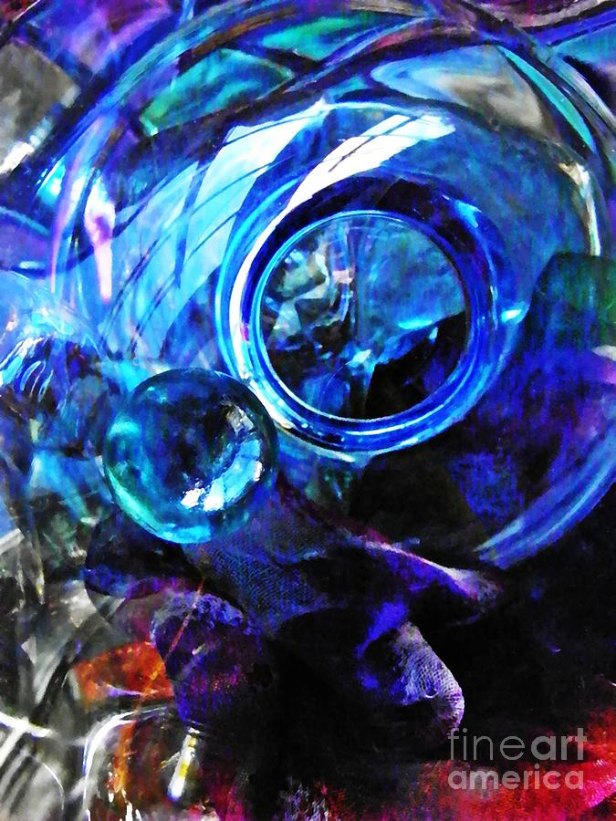 Abstract Photograph - Glass Abstract 208 by Sarah Loft