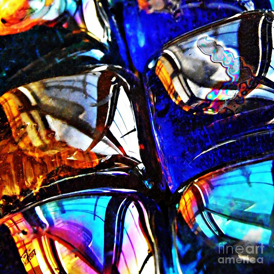 Abstract Photograph - Glass Abstract 4 by Sarah Loft